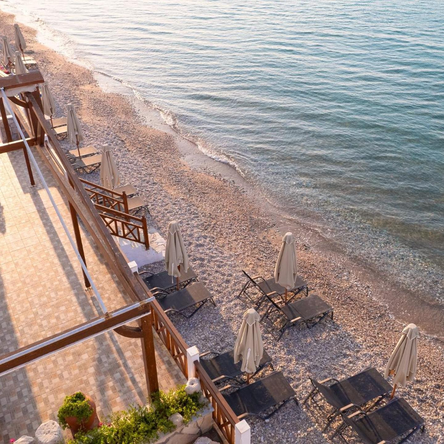 Potokaki Beachfront Hotel