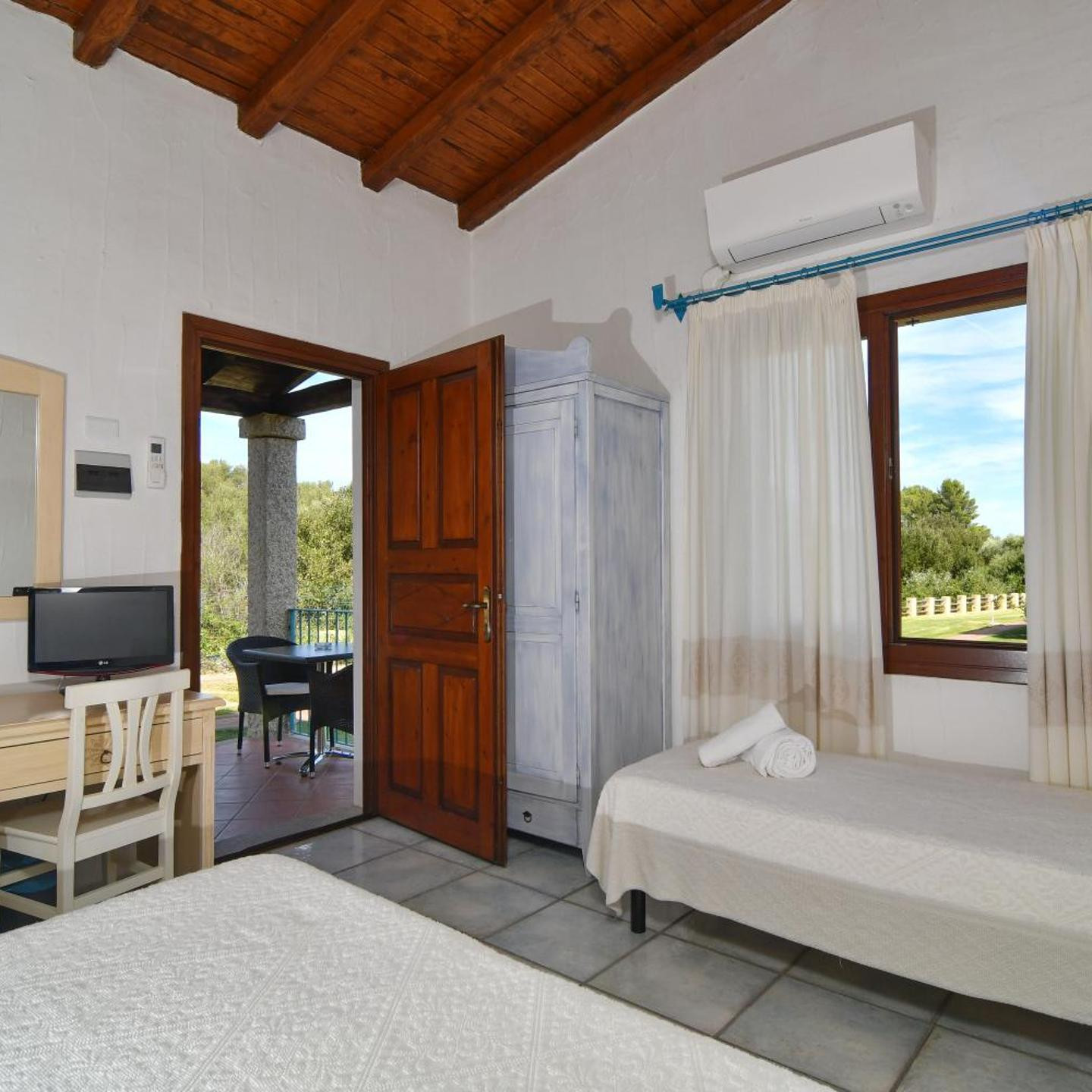 Li Suari Club Village