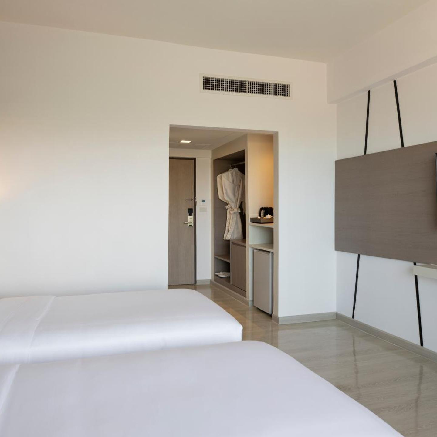 Centara Life Cha-Am Beach Resort Hua Hin