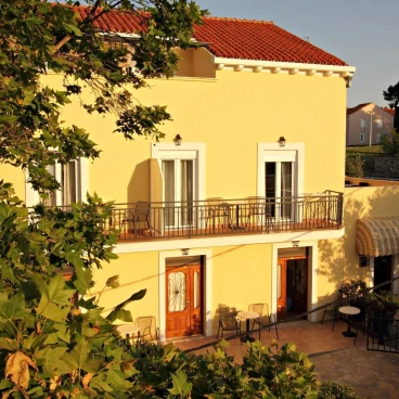 Bacan Serviced Apartments