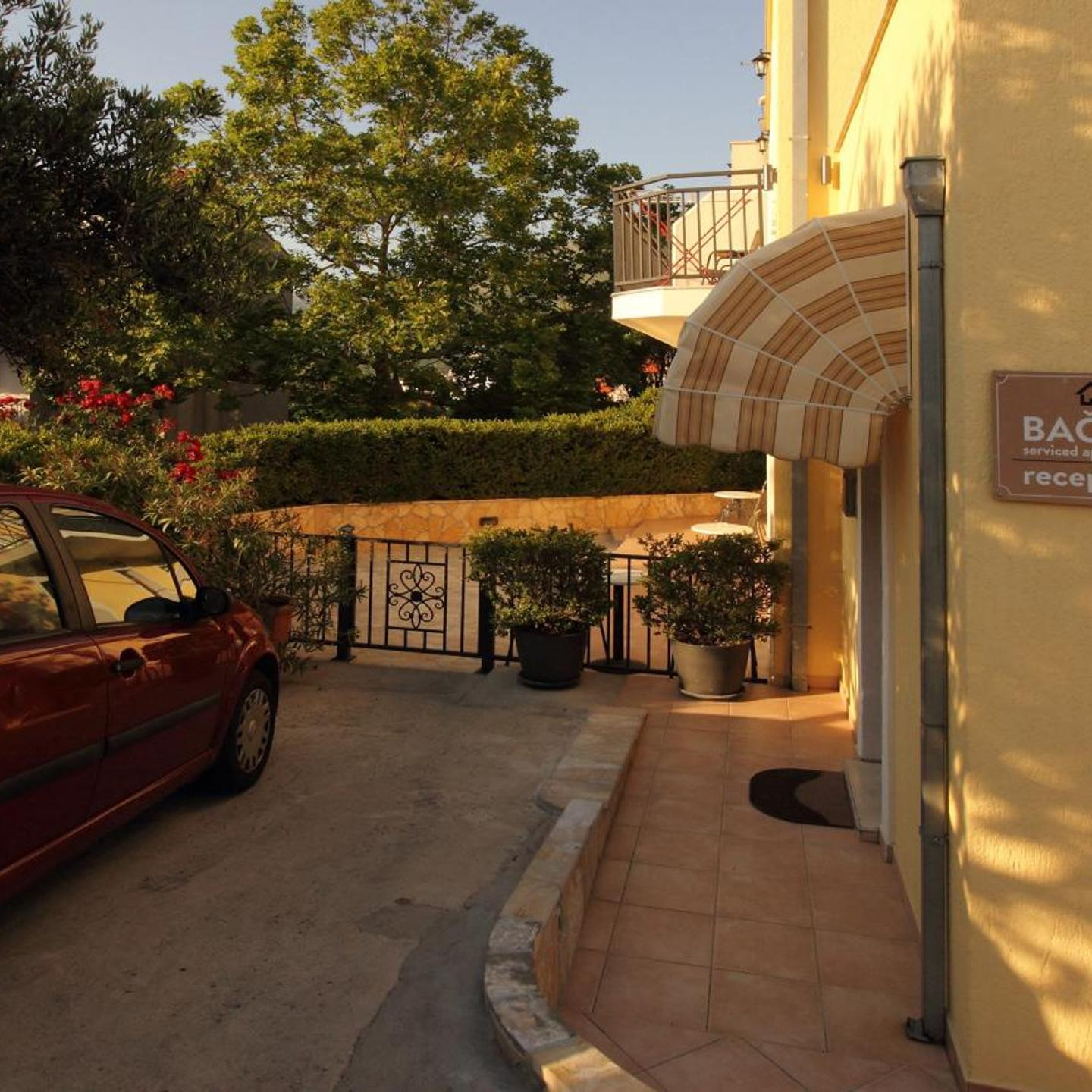 Bacan Serviced Apartments