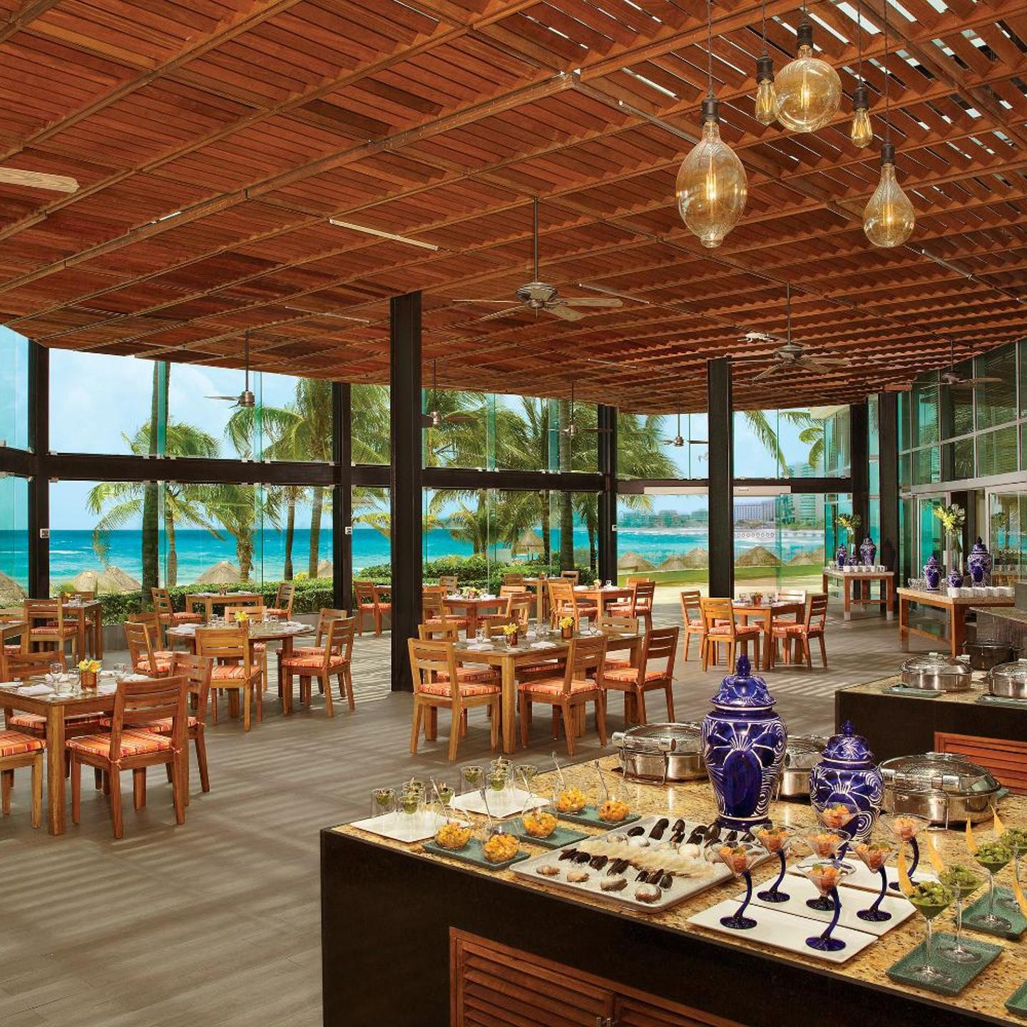 Krystal Altitude Cancún