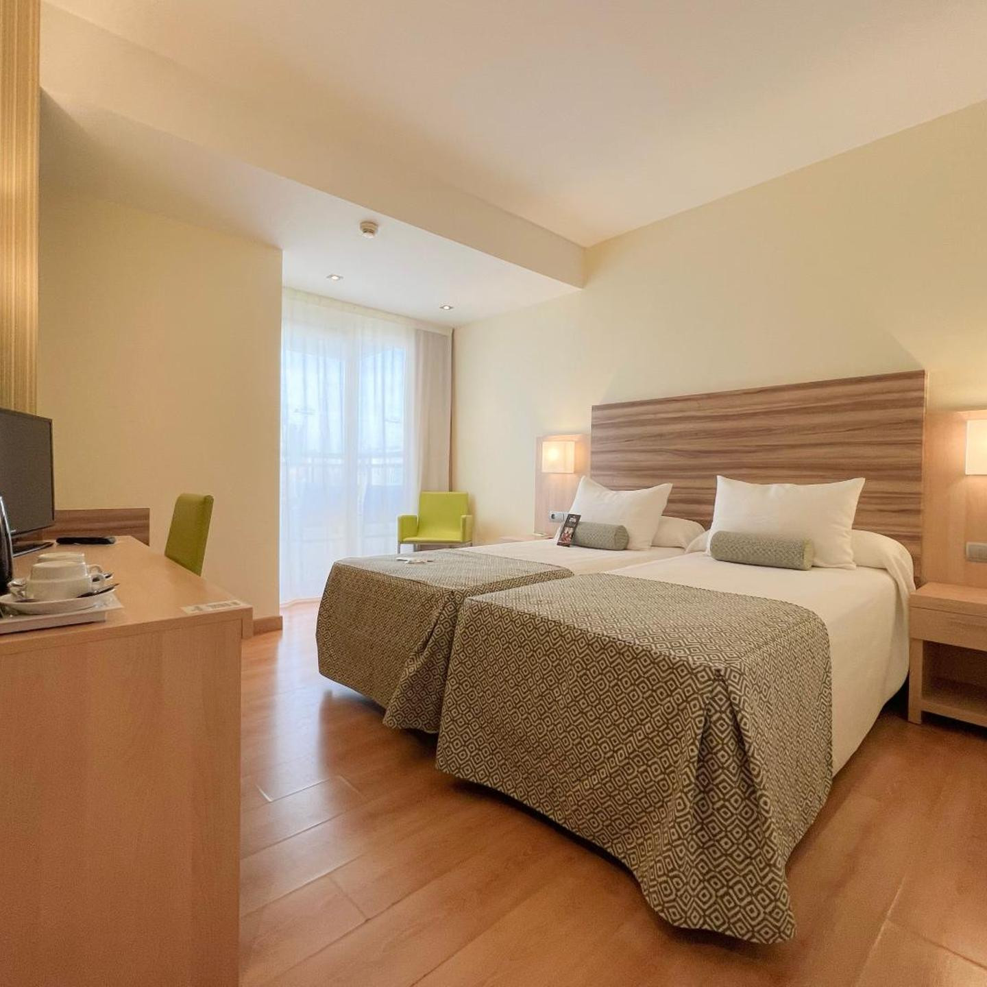 Riviera Beachotel - Adults Recommended