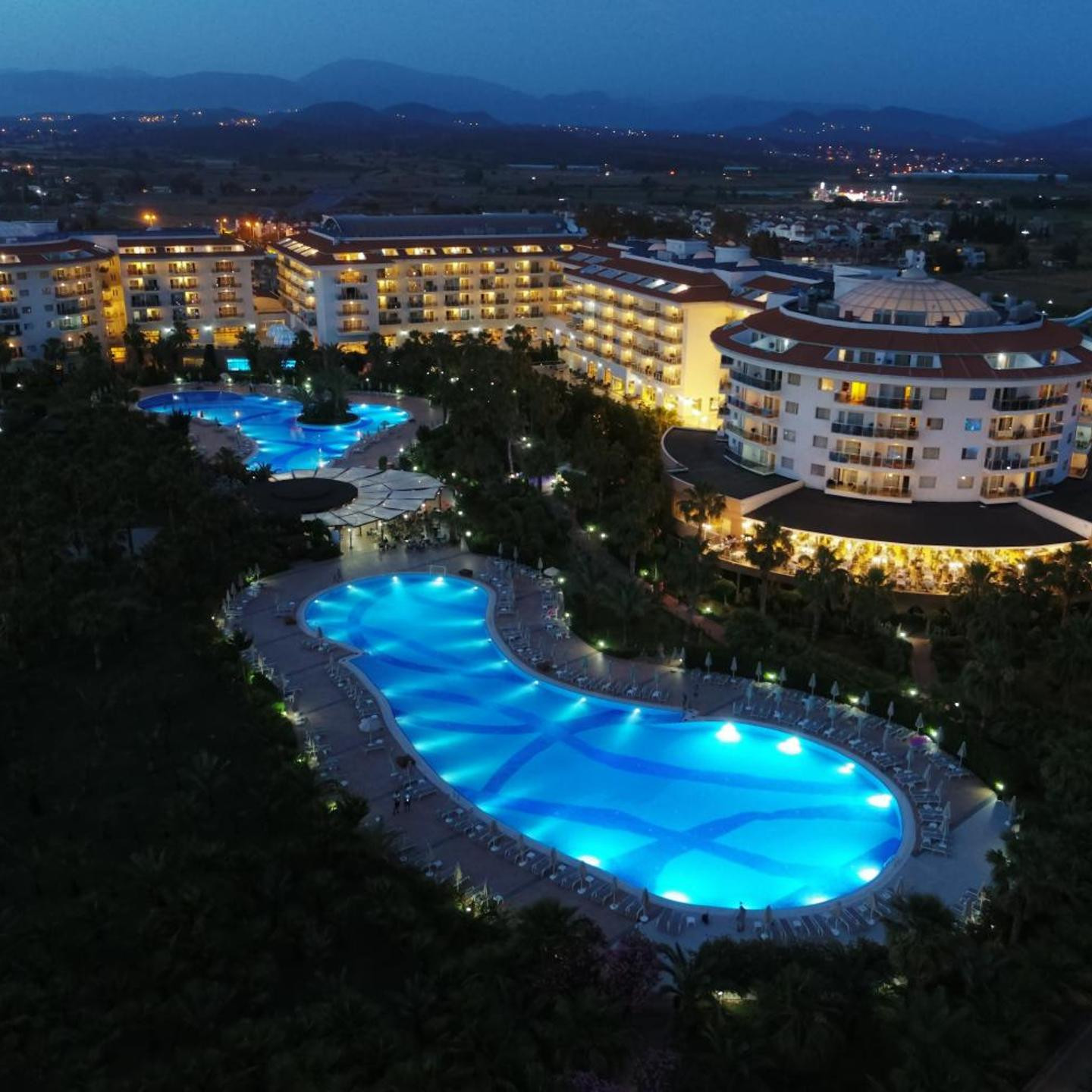 Seaden Sea World Resort & Spa