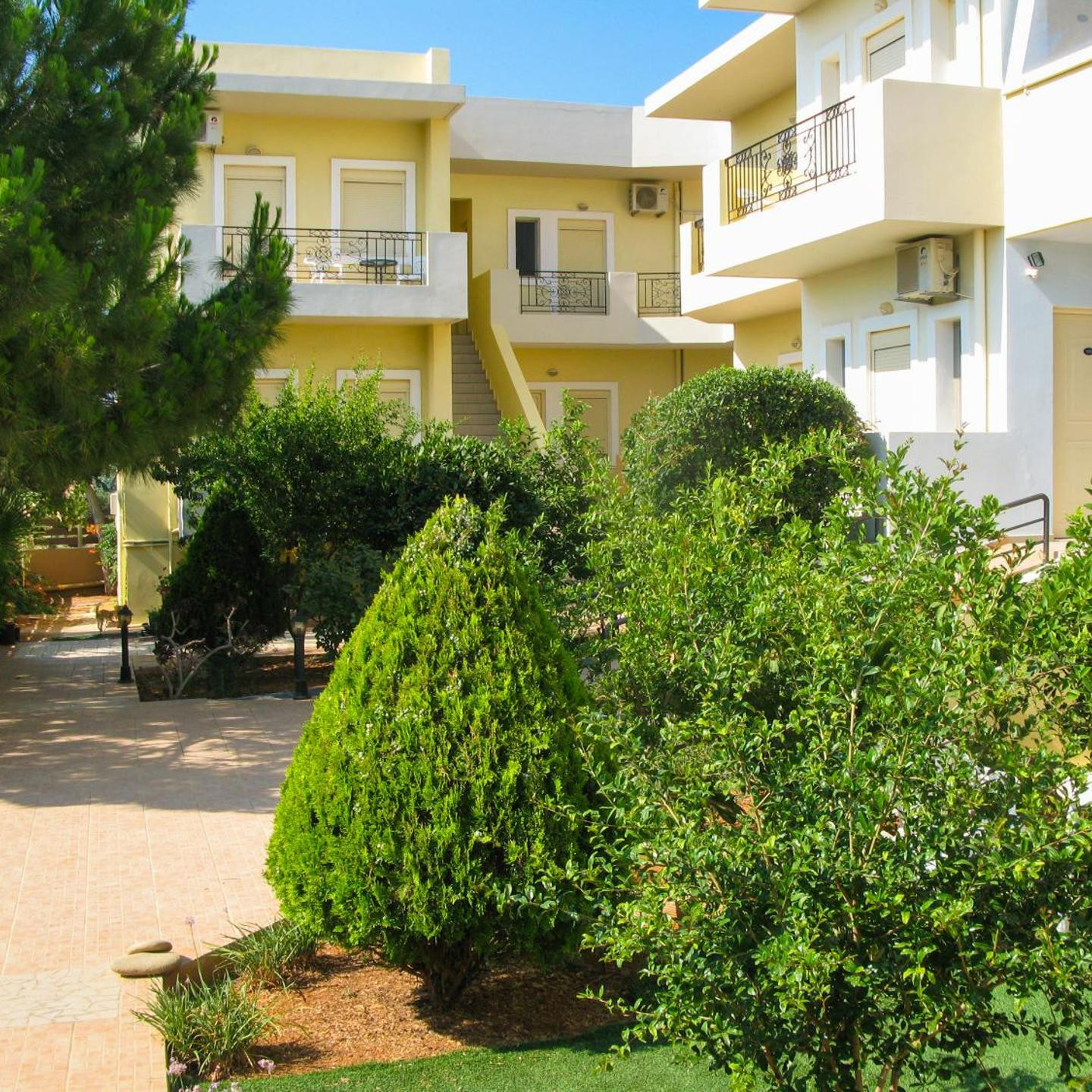 Fotis Studios Apartments