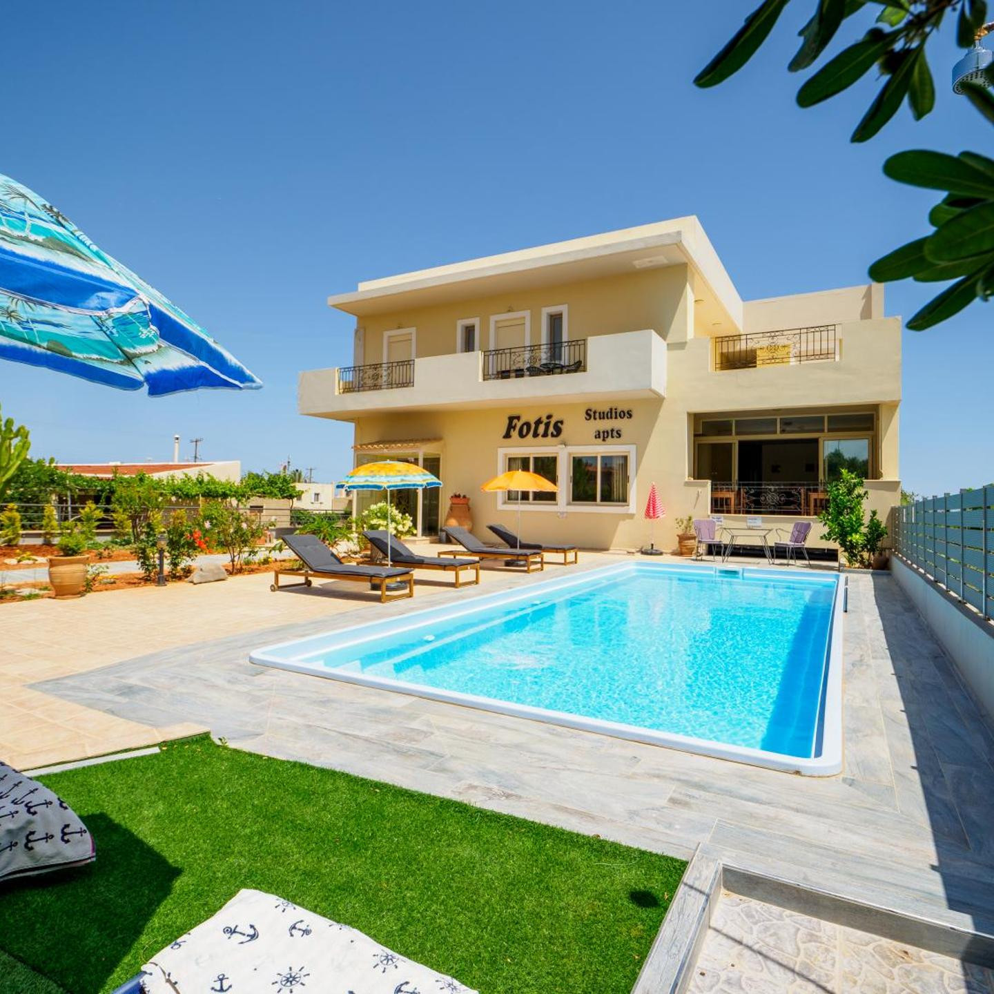 Fotis Studios Apartments