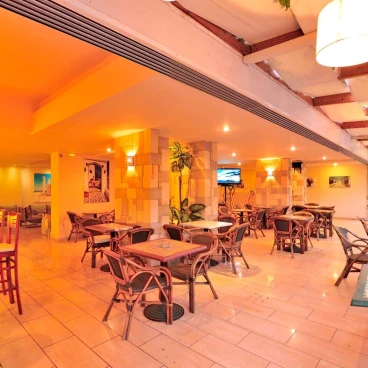Carina Hotel