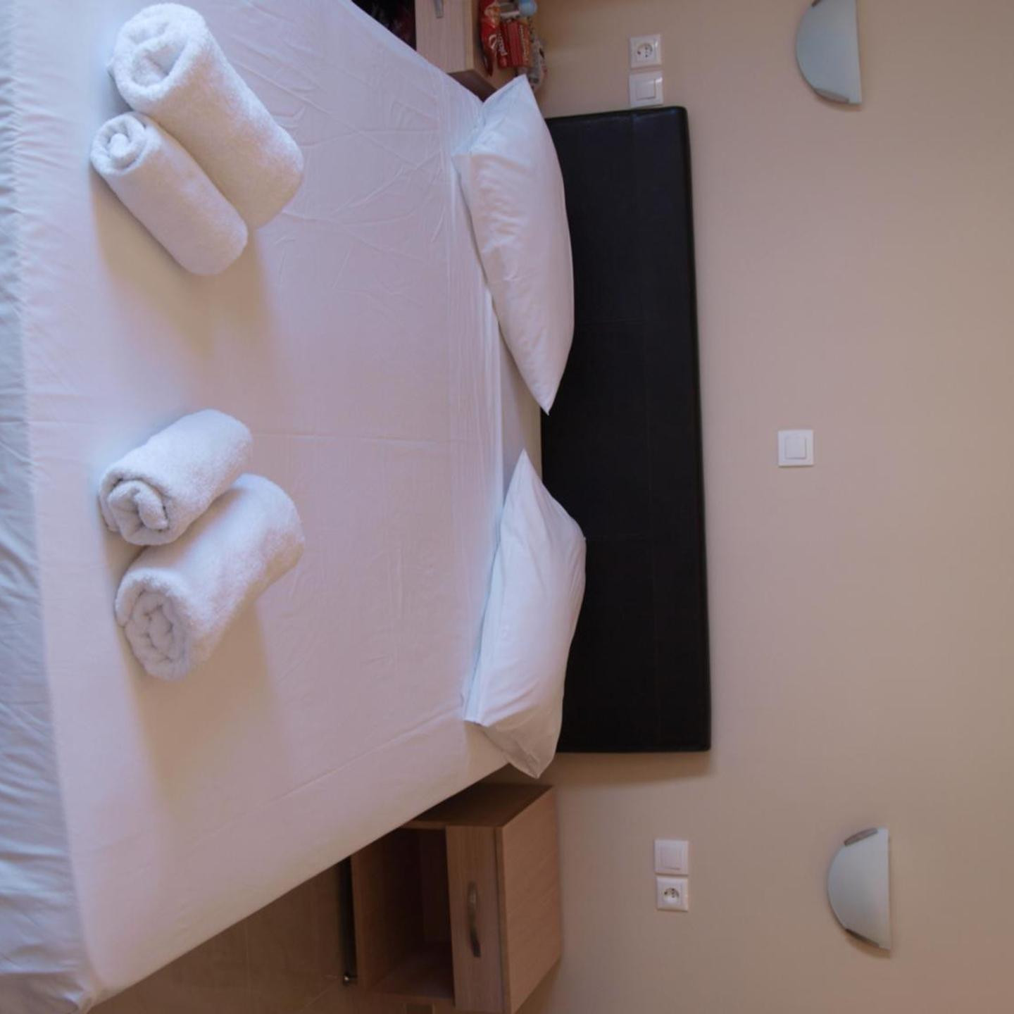 Carina Hotel