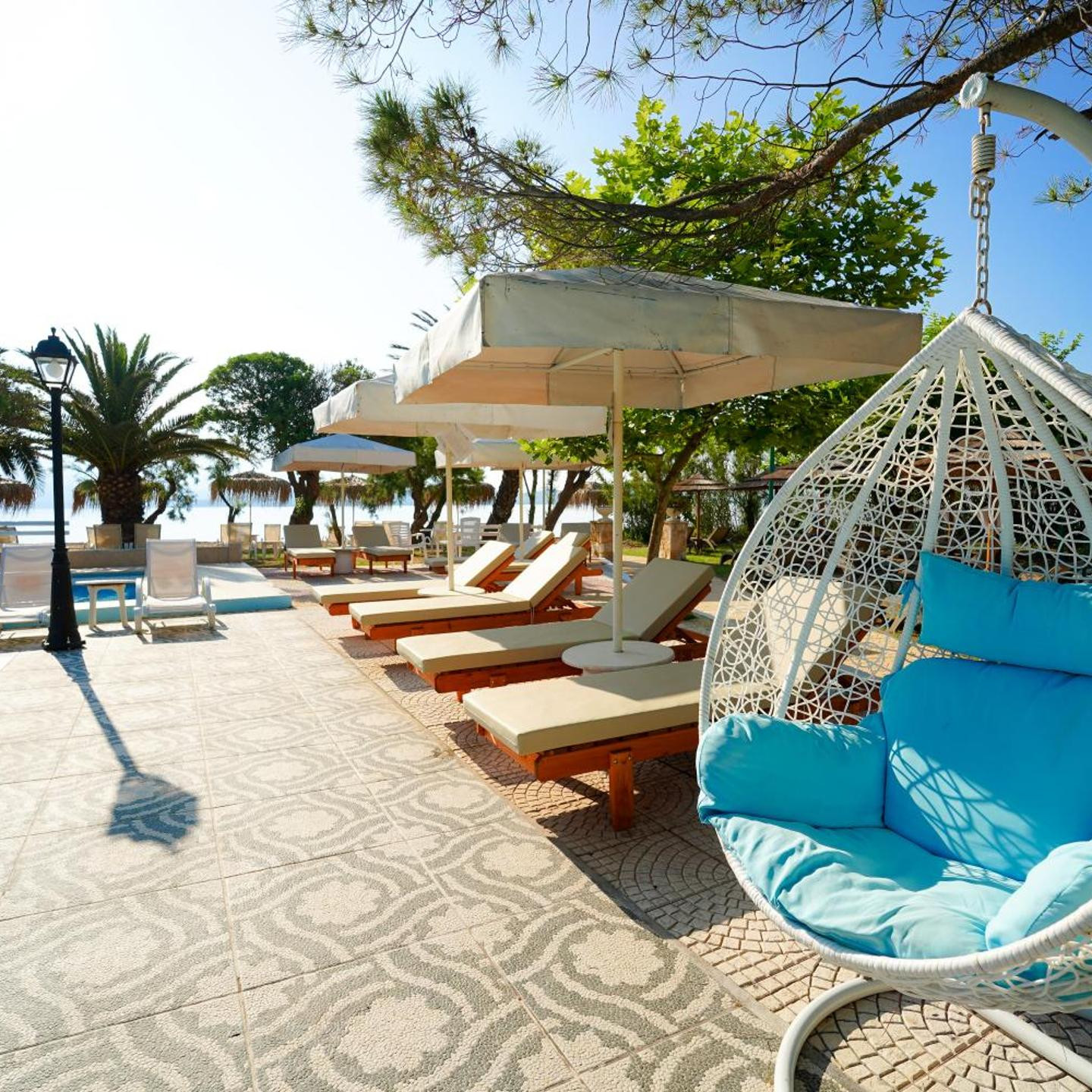 Hotel Summery