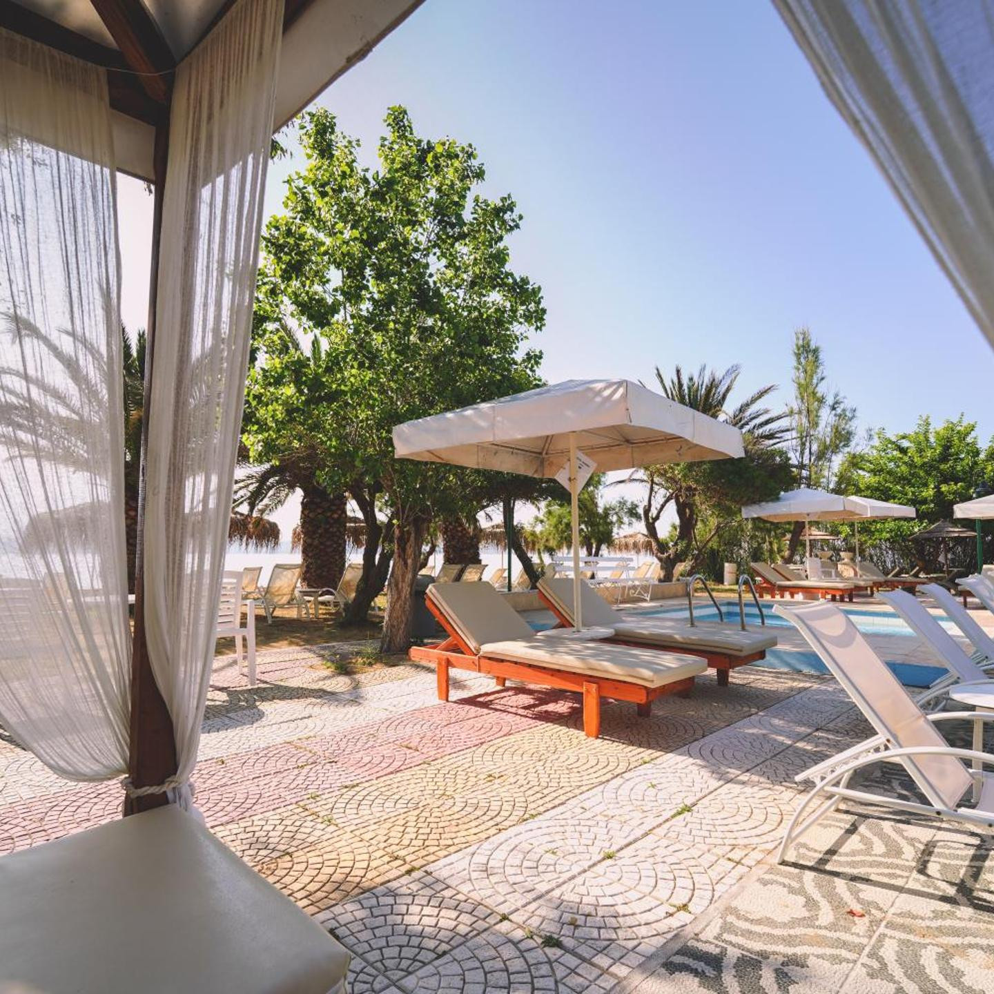 Hotel Summery