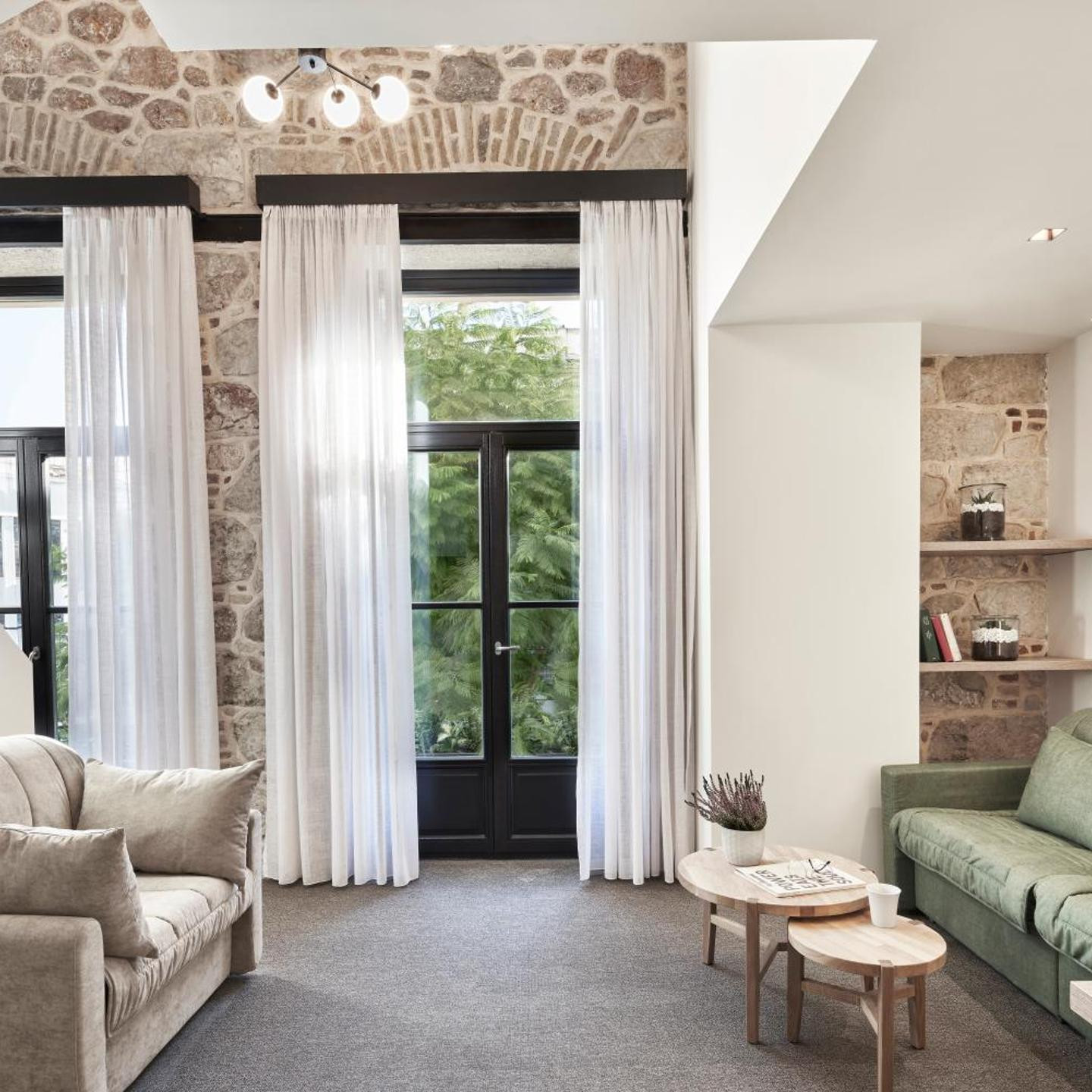 NLH MONASTIRAKI - Neighborhood Lifestyle Hotels